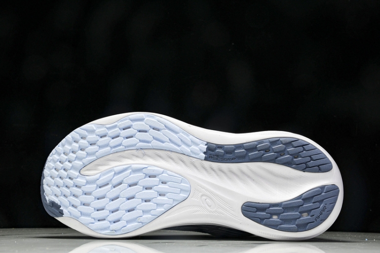 Asics Gel-Nimbus 26 1011B794-403