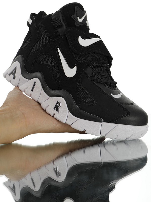 Nike Air Barrage Mid QS 