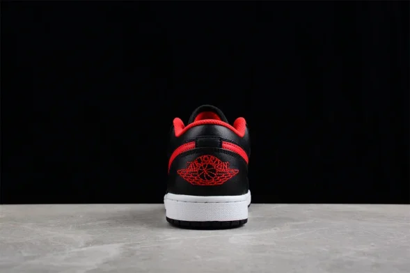 Nike Air Jordan 1 low White Toe 553558-063 