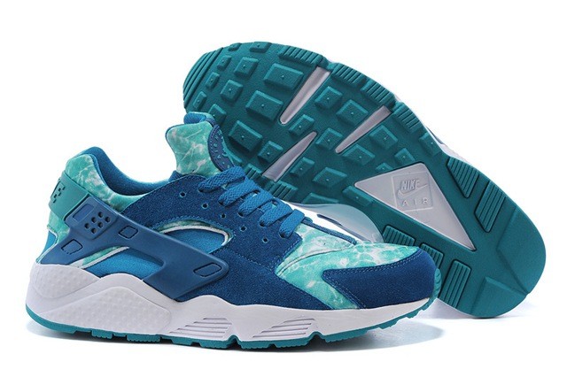 Nike Air Huarache LE 