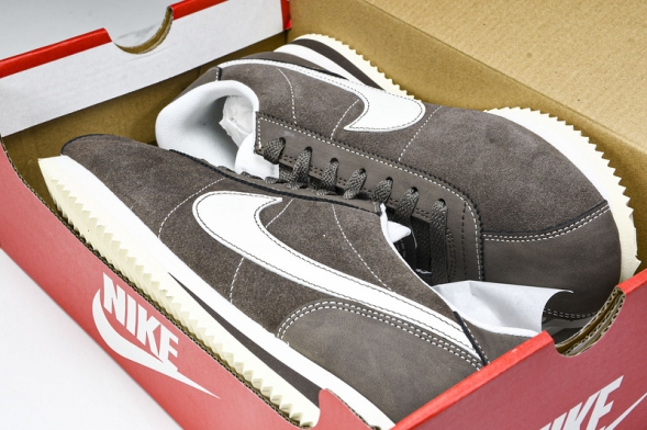 Nike Cortez Classic FQ8144-237 