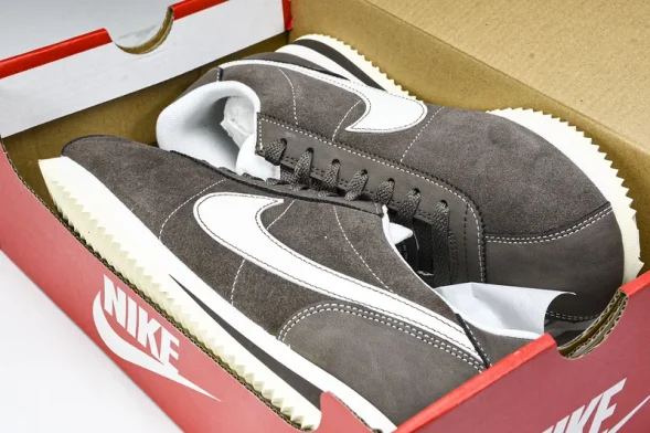 Nike Cortez Classic FQ8144-237 