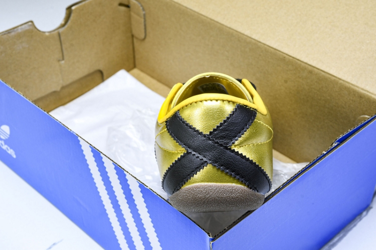 Adidas Tokyo W JQ2156