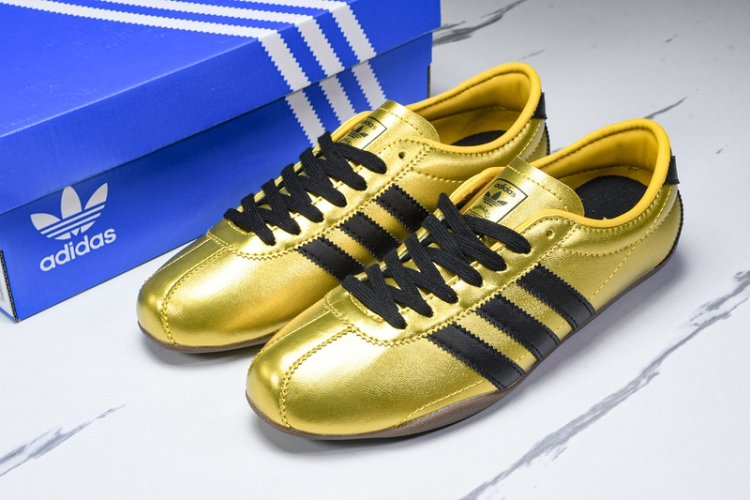 Adidas Tokyo W JQ2156