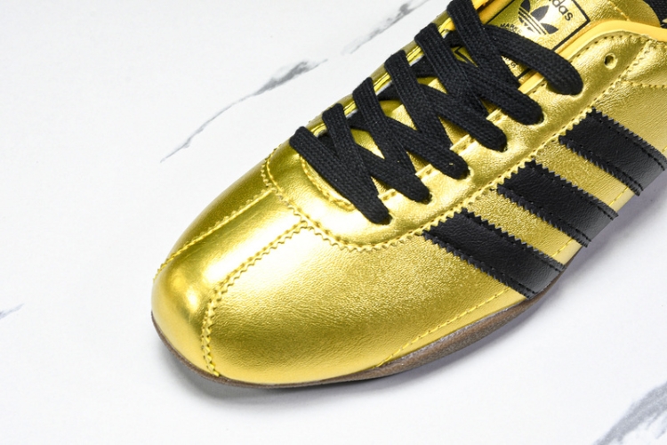 Adidas Tokyo W JQ2156