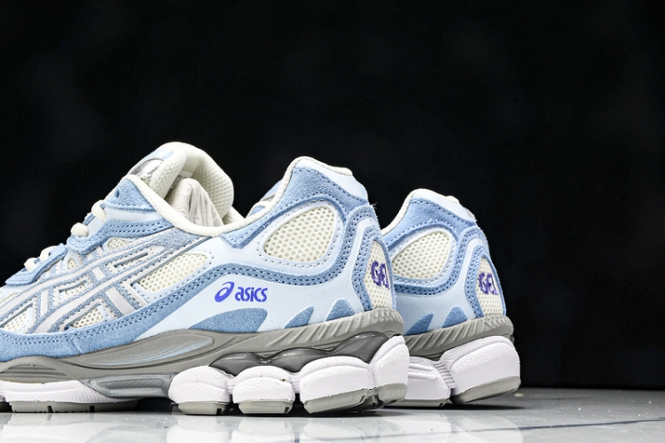 Asics Gel-NYC 1203A383 107