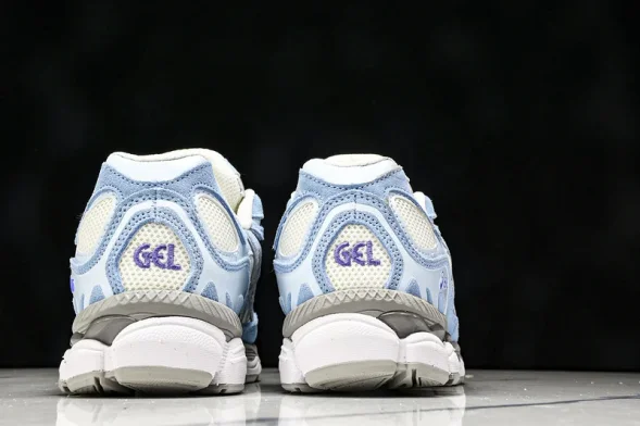 Asics Gel-NYC 1203A383 107 