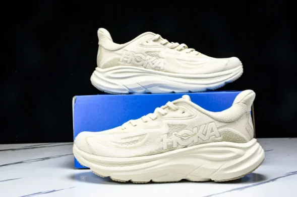 Hoka One One Clifton 10 Low 1162030 OLTM 