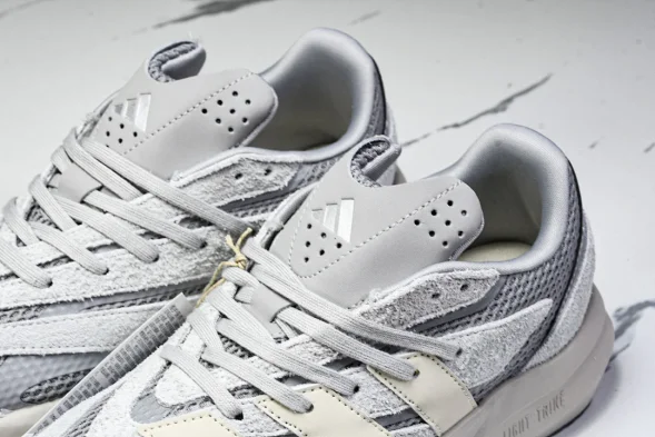 Adidas Lightblaze JQ9973 