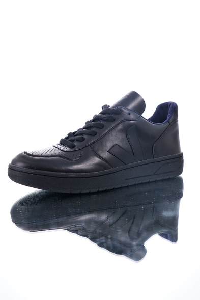 Veja V-10 Leather Lace-up  VXM020001