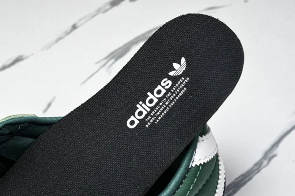 Adidas Tokyo W JR1270 