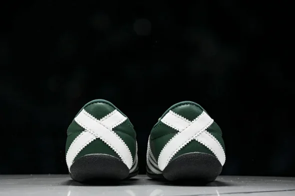 Adidas Tokyo W JR1270 