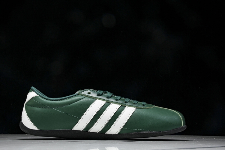 Adidas Tokyo W JR1270