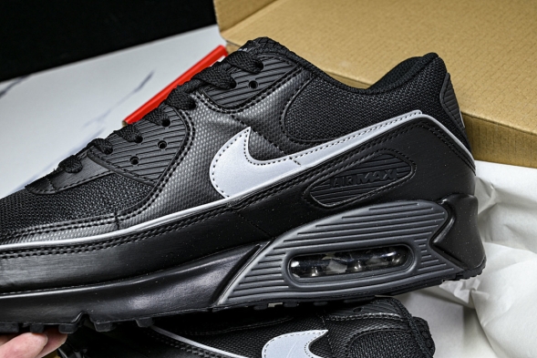 Nike Air Max 90 HV4517 002 