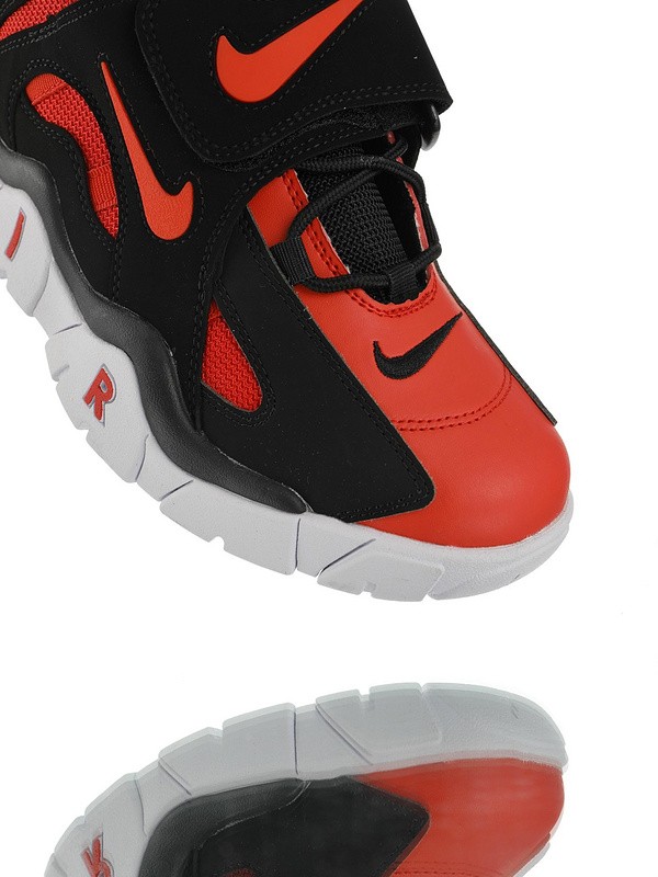 Nike Air Barrage Mid QS 