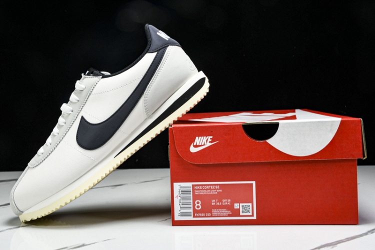  Nike Cortez Classic FN7650-030