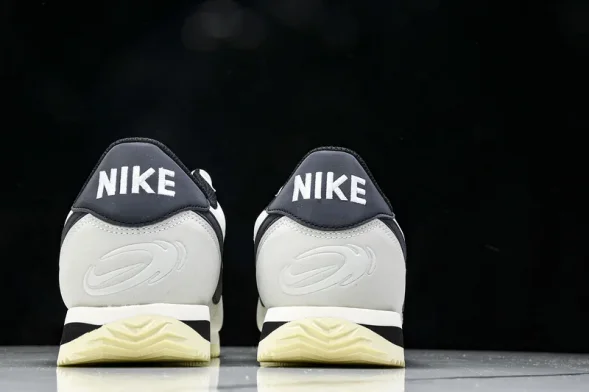 Nike Cortez Classic FN7650-030 