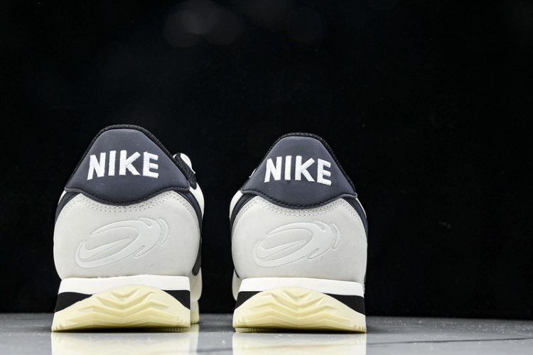  Nike Cortez Classic FN7650-030