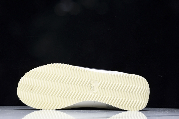 Nike Cortez Classic FN7650-030 