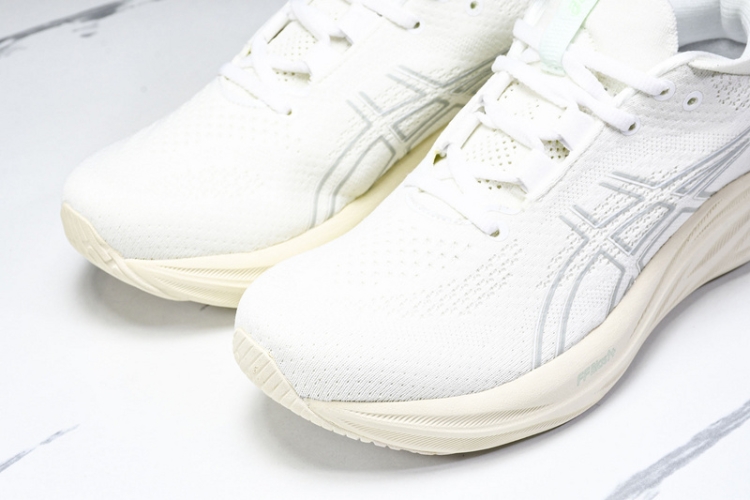 Asics Gel-Nimbus 26 1011B794-101