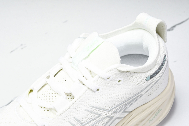 Asics Gel-Nimbus 26 1011B794-101