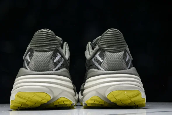 Hoka Stinson 7 1141530 0ZF 