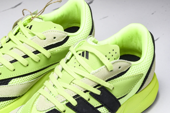 Adidas Lightblaze JP7308 