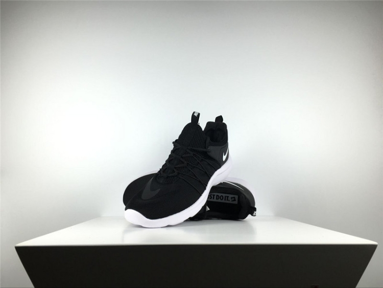 Nike Darwin run “Black White” 819803-010