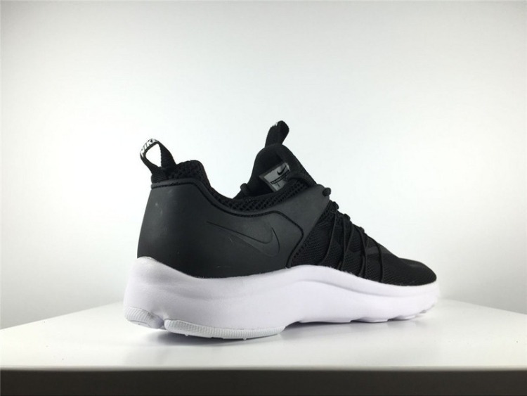 Nike Darwin run “Black White” 819803-010