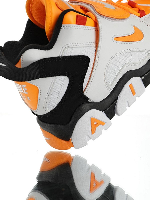 Nike Air Barrage Mid QS