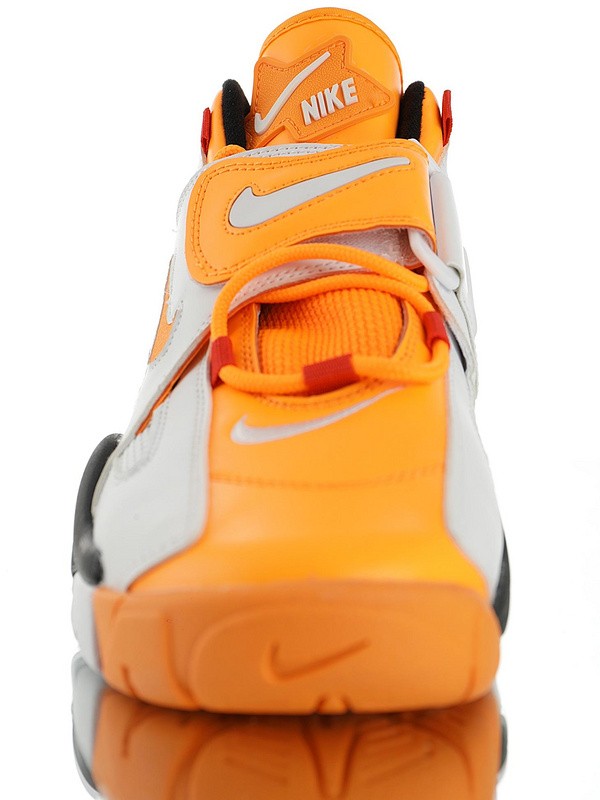 Nike Air Barrage Mid QS