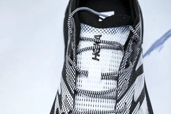 Hoka One One Mafate Speed 4 1168971 BWHT 