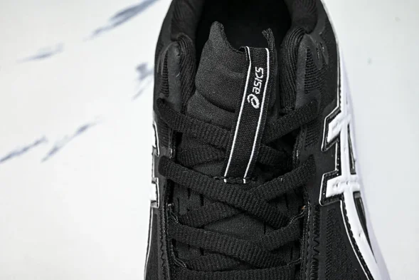 Asics Novablast 5 1011B974-030 