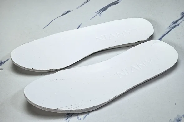 Lanvin Curb Tennis Low top Sneakers 
