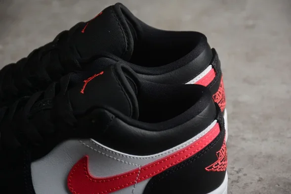 Nike Air Jordan 1 low DC0774-004  