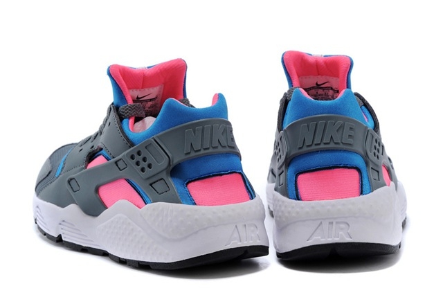 Nike Air Huarache LE