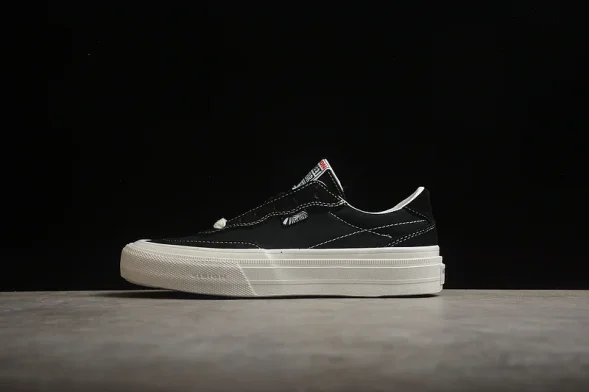 Vision Street Wear V231NY700802 