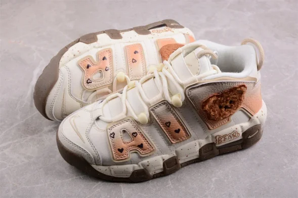 Nike Air More Uptempo 96 QS DX1939-100 
