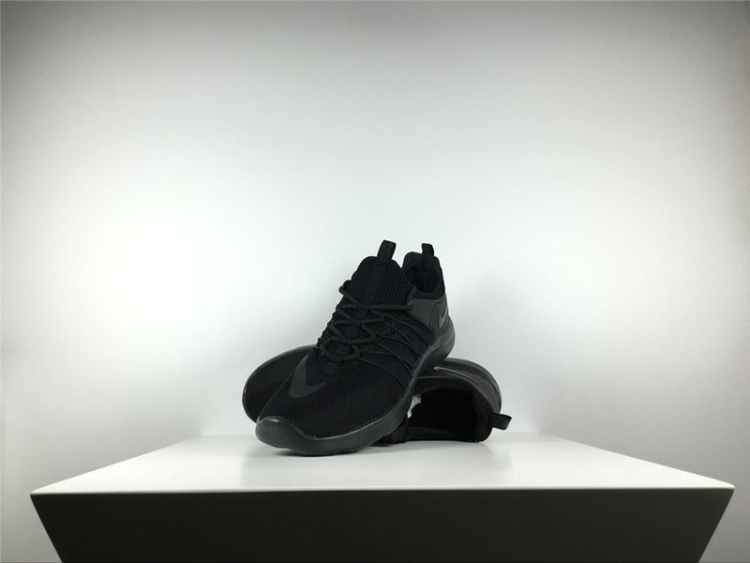 Nike Darwin run “All Black” 819803-010