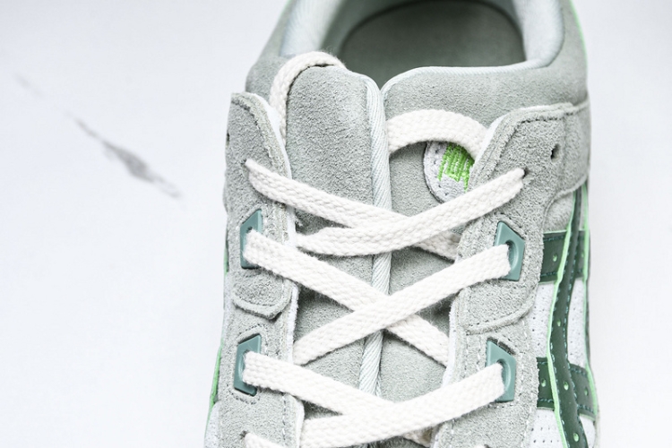  Asics Gel Lyte 3 1201A296-300