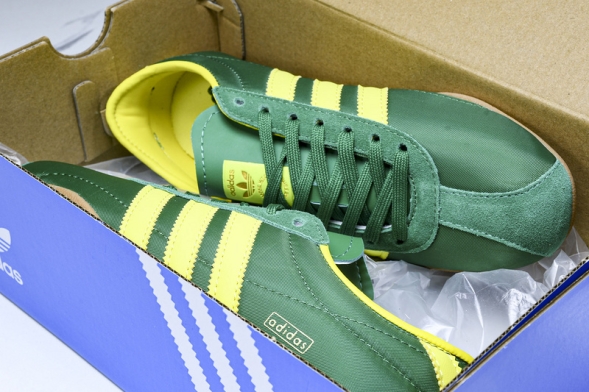 Adidas Tokyo W JI3298  