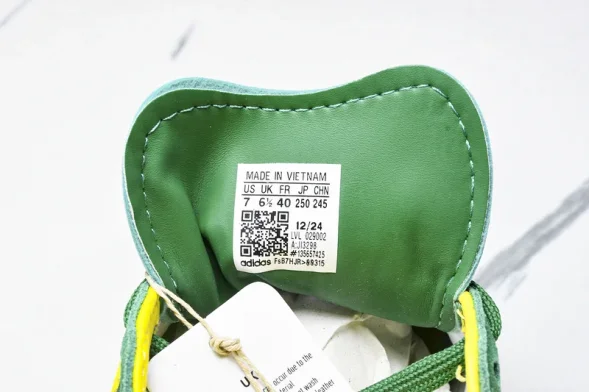Adidas Tokyo W JI3298  