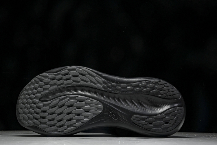 Asics Gel-Nimbus 26 1011B794-002