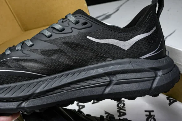Hoka One One Mafate Speed 4 1168450 BCKT 