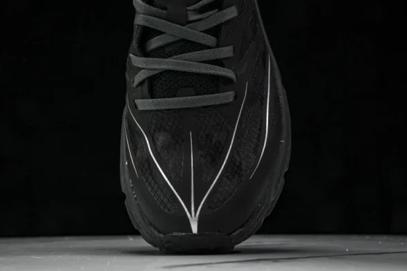 Hoka One One Mafate Speed 4 1168450 BCKT 