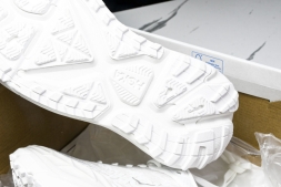 Hoka Stinson 7 1141530 WWH