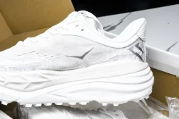 Hoka Stinson 7 1141530 WWH