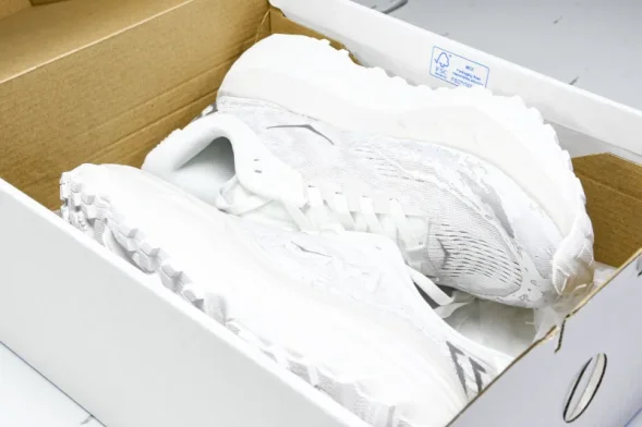 Hoka Stinson 7 1141530 WWH 