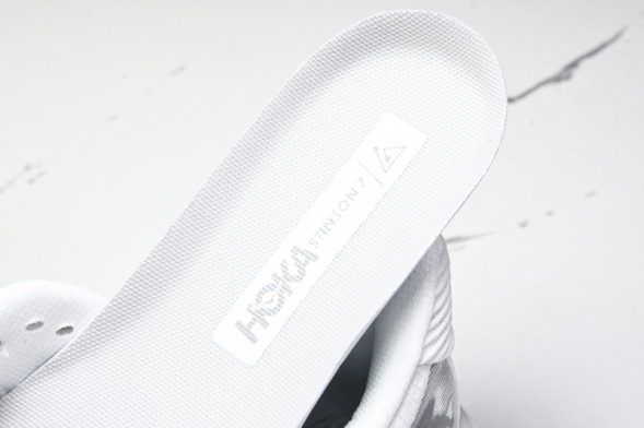 Hoka Stinson 7 1141530 WWH 