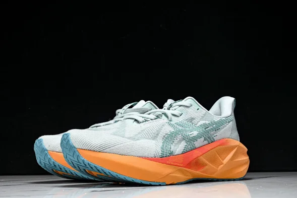 Asics Novablast 5 1011B974-400 